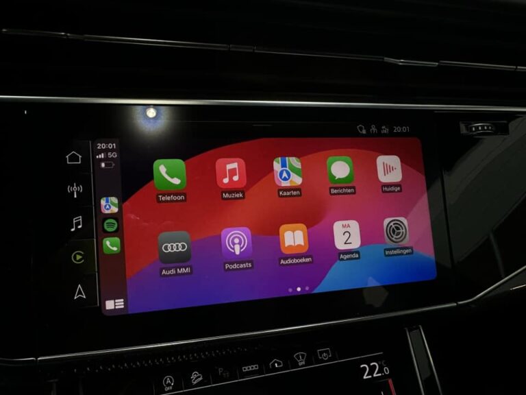 Audi retrofit smartphone integration interface