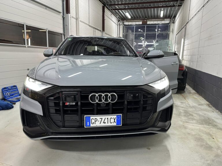 Audi retrofit smartphone integration interface